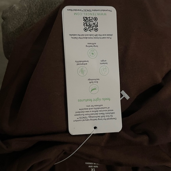 NWT Lands End turtleneck - Picture 4 of 4